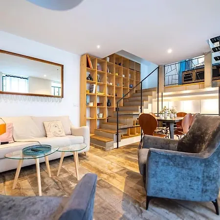 Maison De Charme Avec Terrasse Apartment